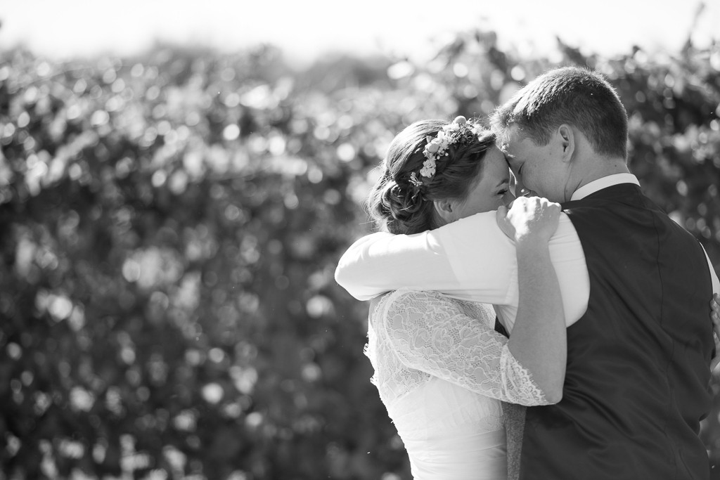 View More: http://sabrinafields.pass.us/hannah-wes-wedding