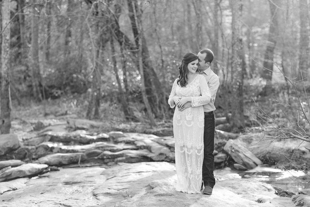 winter-lace-maternity-photos-110