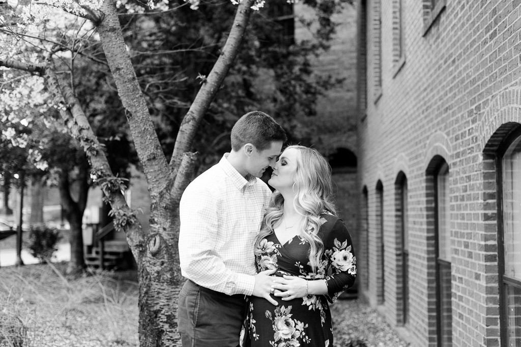 downtown-Greenville-maternity-photos-112